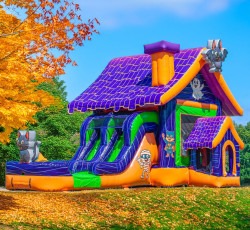 ME55d272ba8f45588efd32f87ba5779da8 1758060754 Spooky Halloween Bounce Castle dual lane slide